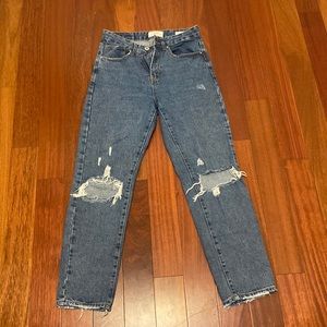 Cotton On Ripped Mom Jean size 6